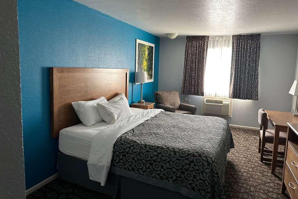 Baymont By Wyndham Manistee Hotel Værelse billede
