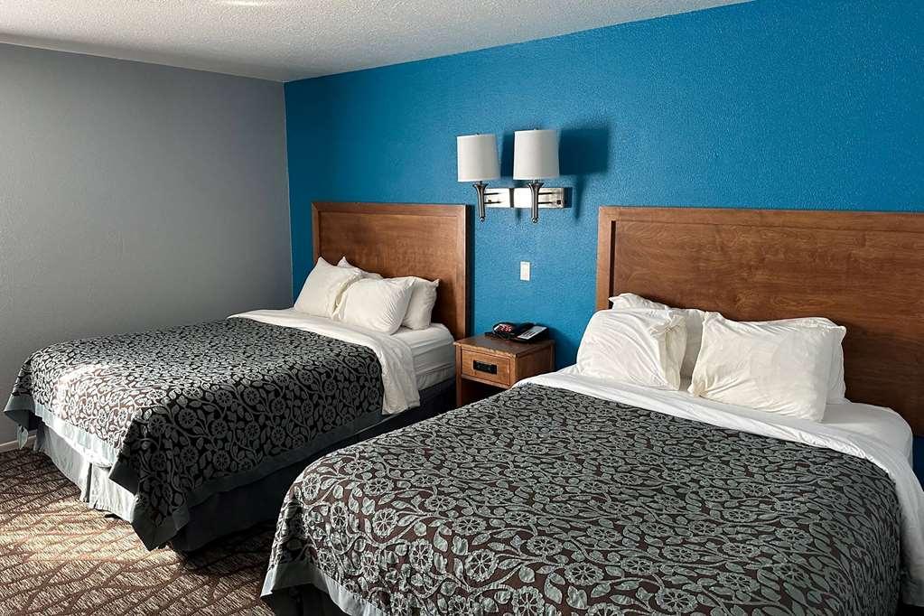Baymont By Wyndham Manistee Hotel Værelse billede